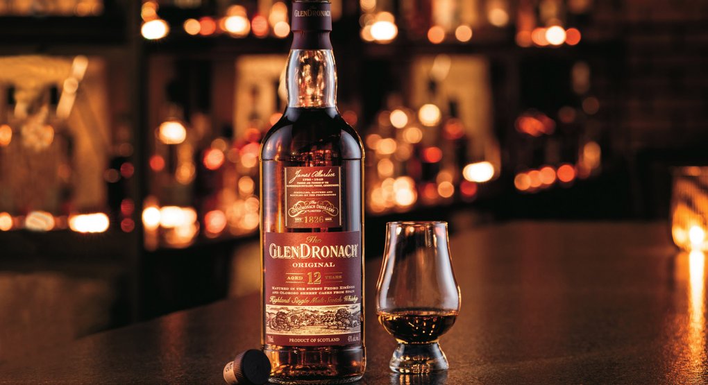 Playboy Gewinnspiel: eines von zwei The GlenDronach Original Aged 12 Years Paketen zu gewinnen