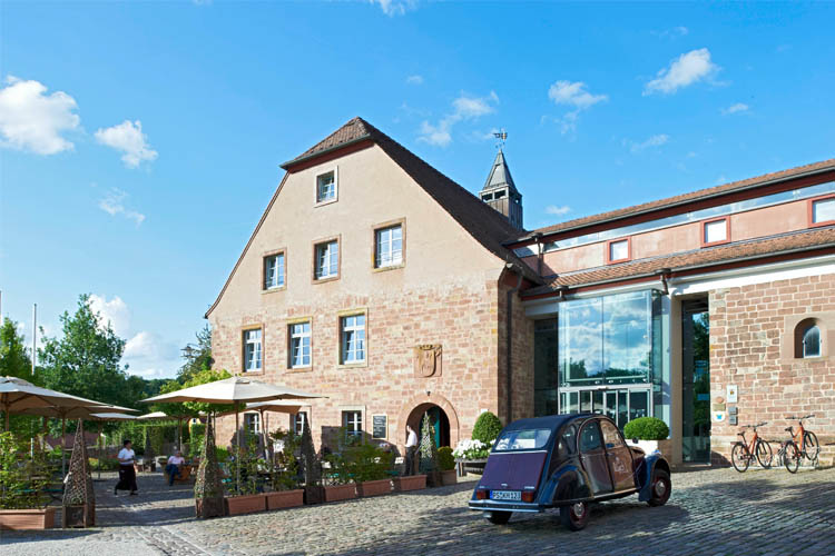 myself Gewinnspiel: Aufenthalt im 4-Sterne-Hotel Kloster Hornbach zu gewinnen
