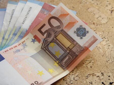 Beste Möglichkeiten, Geld zu gewinnen: Top Tipps für 2025